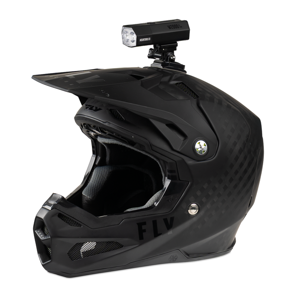 Mountain Lab W2000 Flashlight Kit